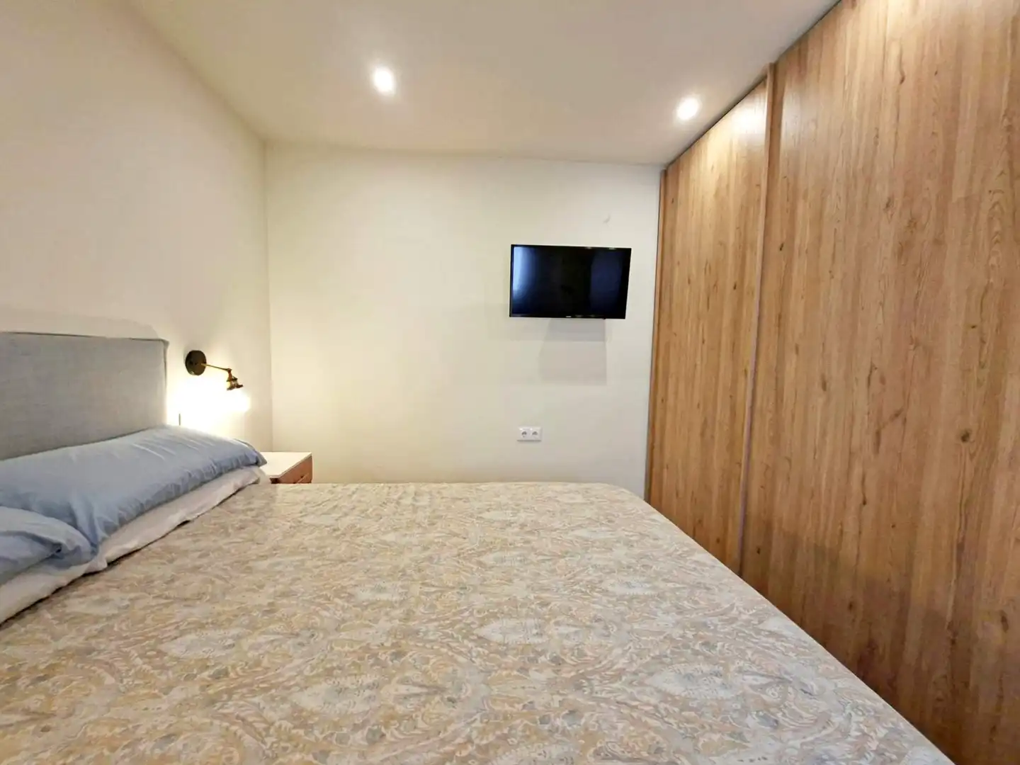 Habitación de Planta baja en venta en Aspe con Aire acondicionado y Amueblado