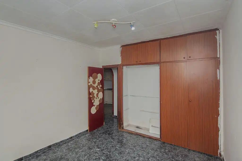 Bedroom of Flat for sale in Barcelona