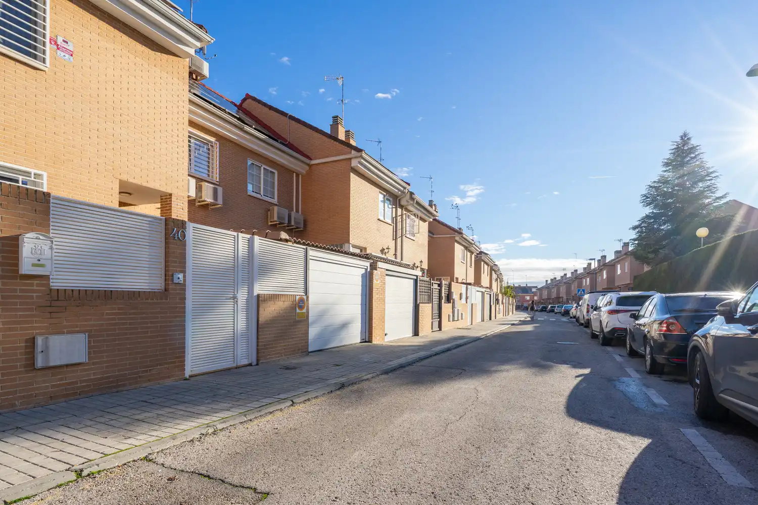 Vista exterior de Casa adosada en venda en Valdemoro amb Aire condicionat, Calefacció i Jardí privat