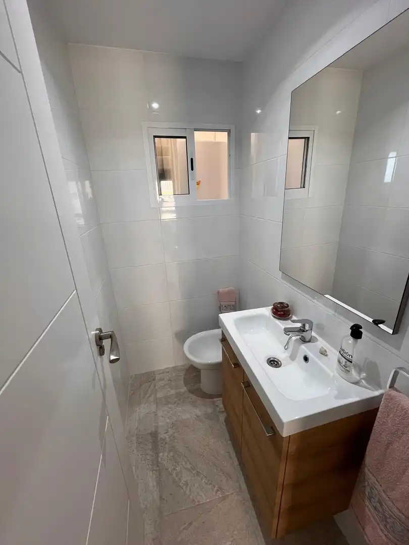 Bathroom of Flat for sale in Sueca  with Air Conditioner, Heating and Terrace