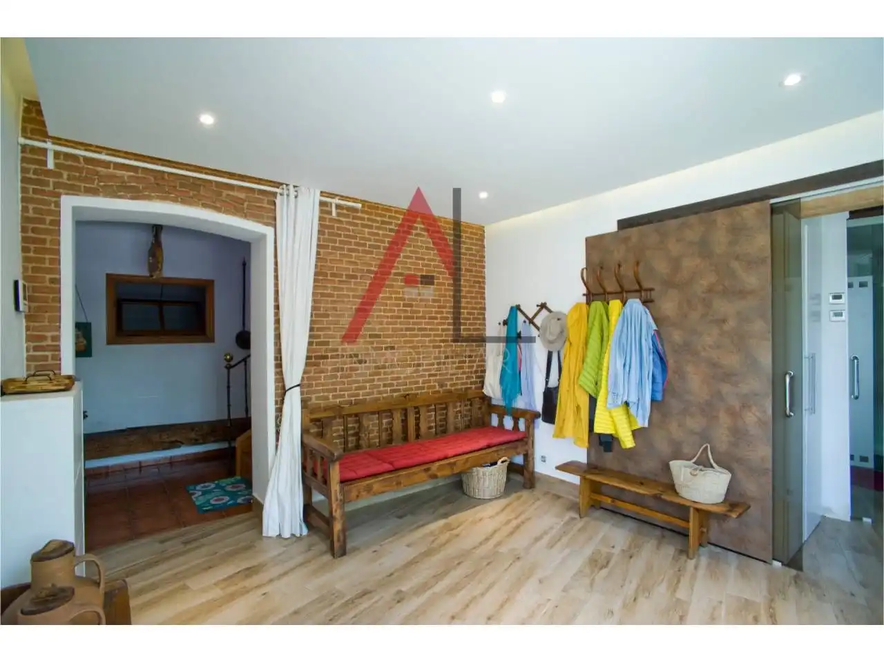 Casa o xalet en venda en Santiuste de San Juan Bautista amb Jardí privat, Terrassa i Moblat
