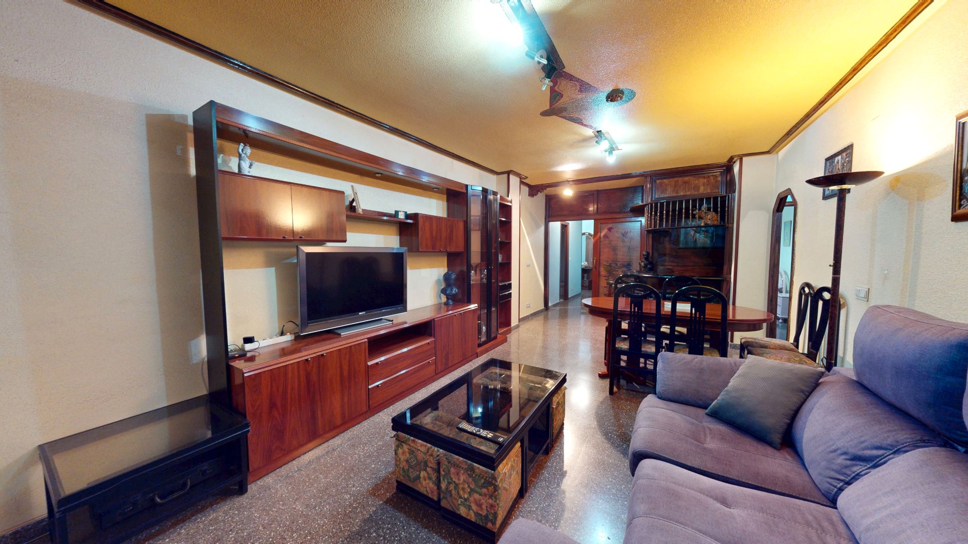 Sala d'estar de Pis en venda en Elda amb Aire condicionat, Moblat i Forn