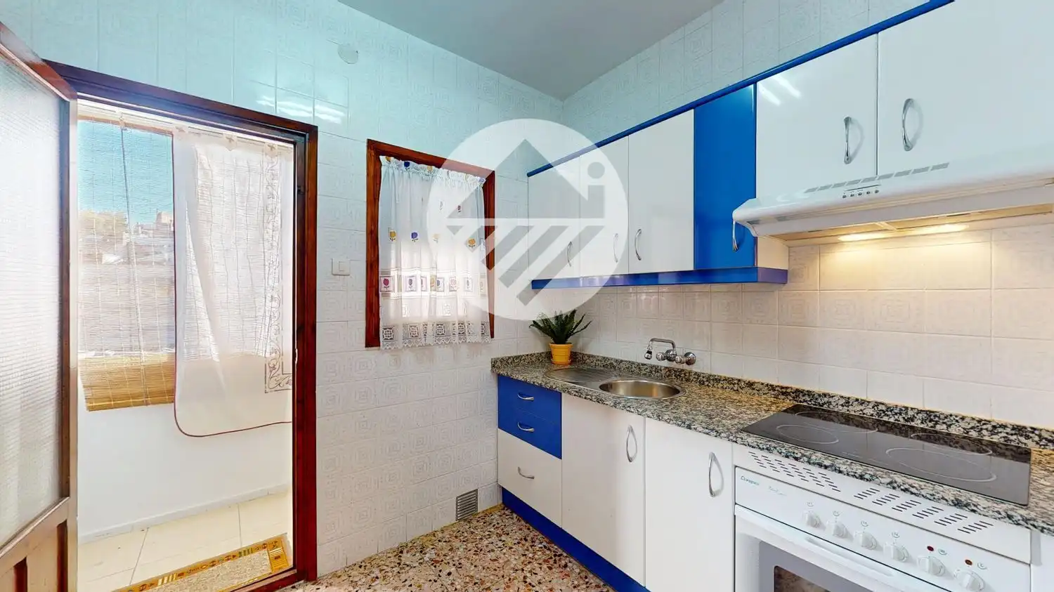 Cuina de Pis en venda en Caravaca de la Cruz amb Aire condicionat i Terrassa