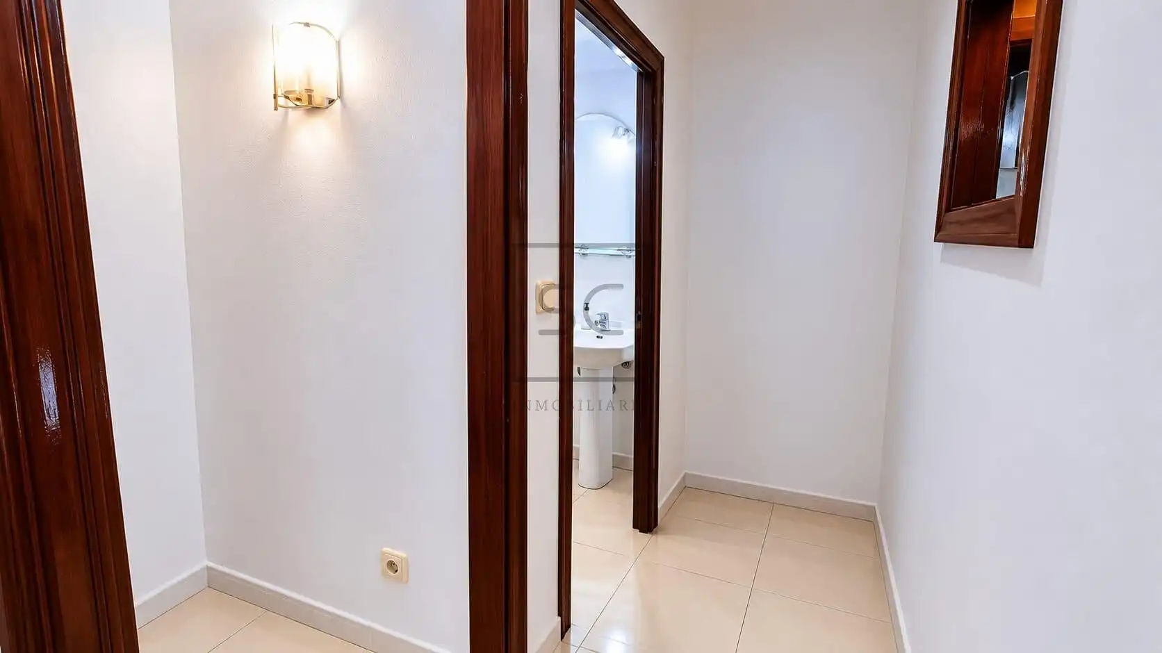 Local comercial en venta en Calle del Ejército Español, imagen 6