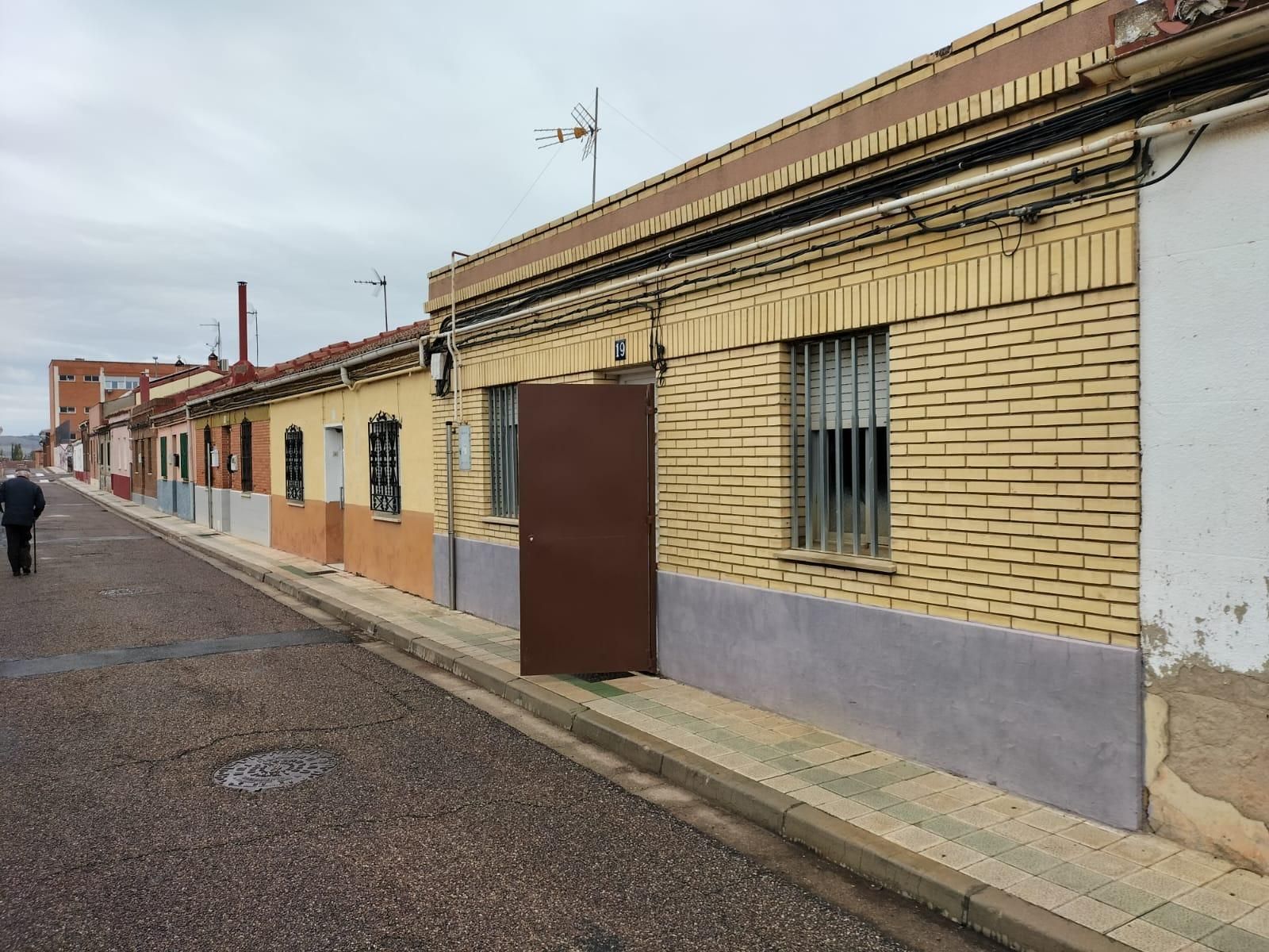 Vista exterior de Casa o xalet en venda en Palencia Capital