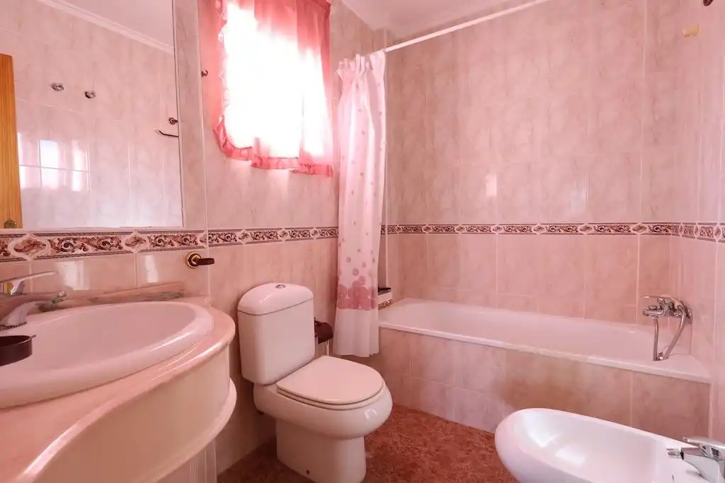 Bathroom of Houses for sale in Torrevieja  with Terrace, Swimming Pool and Furnished
