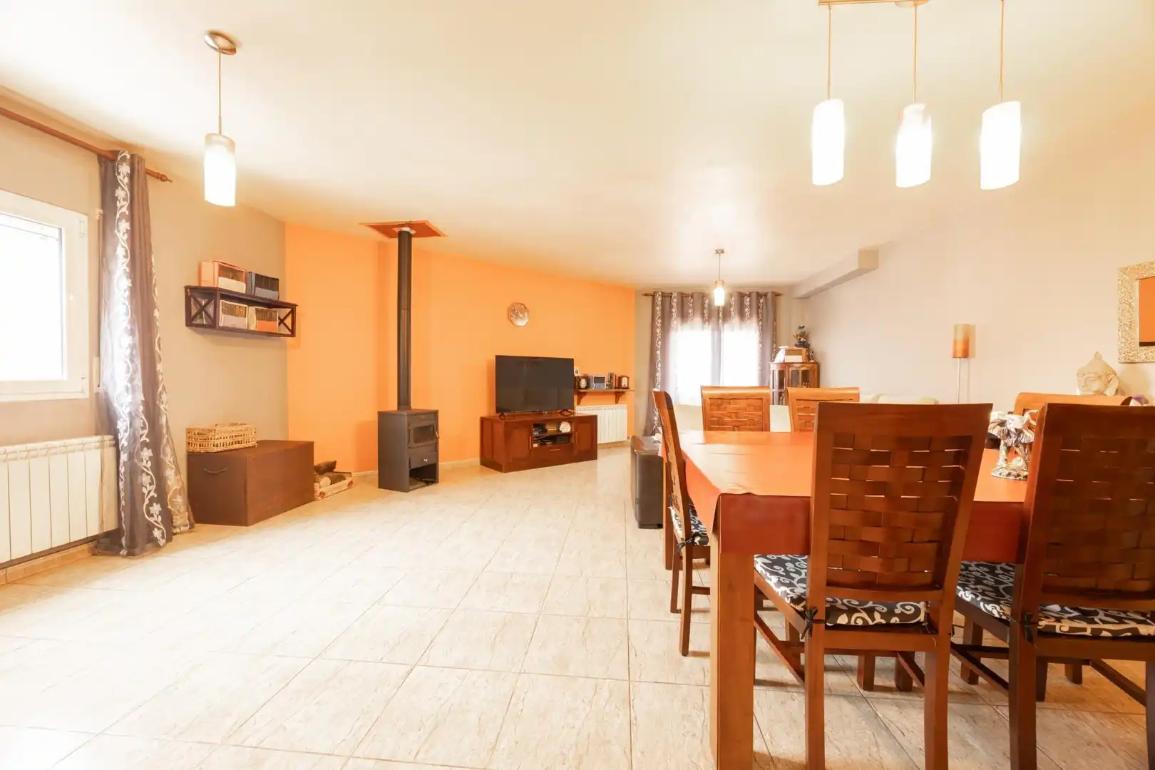 Sala de estar de Casa adosada en venta en Sant Hipòlit de Voltregà con Terraza