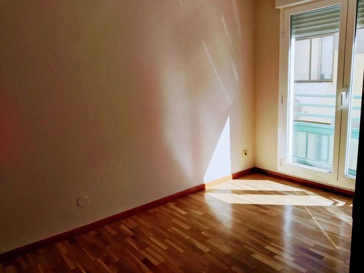Habitación de Dúplex de alquiler en Burgos con Calefacción, Parquet y Amueblado