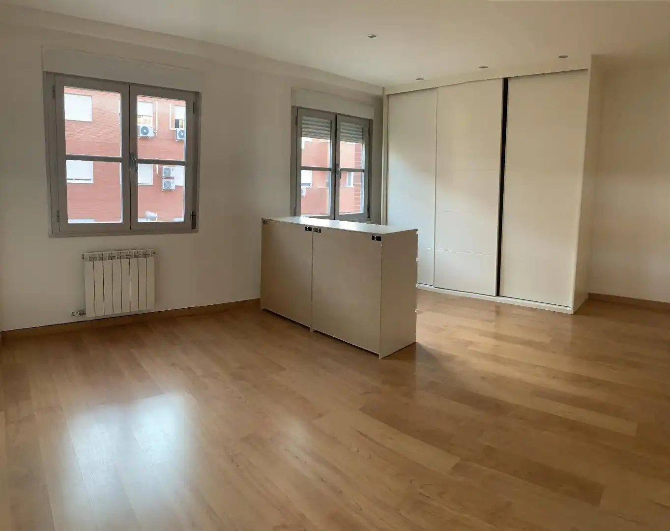 Bedroom of Flat for rent in Granada  with Air Conditioner, Heating and Terrace