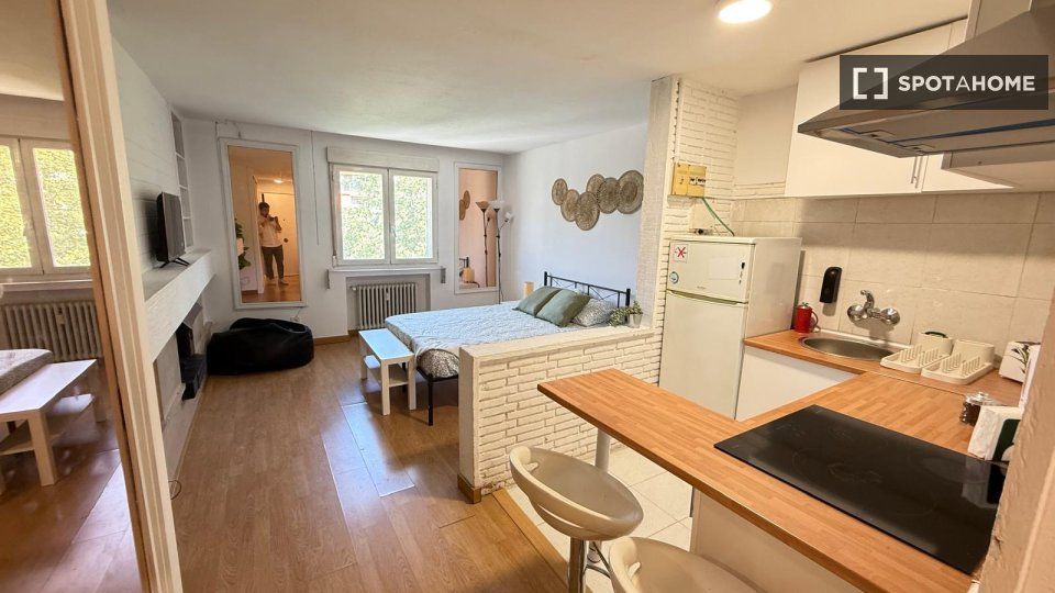 Bedroom of Flat to rent in  Madrid Capital  with Air Conditioner, Heating and Furnished
