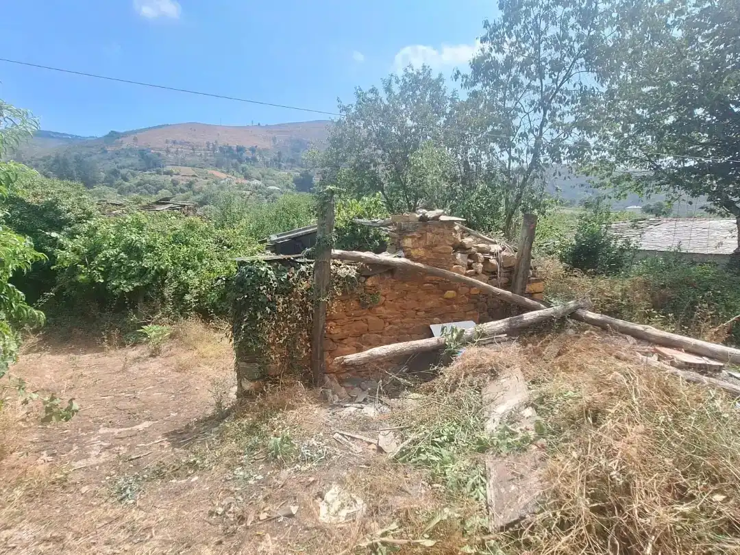 Casa o chalet en venta en Quiroga con Jardín privado, Trastero y Amueblado