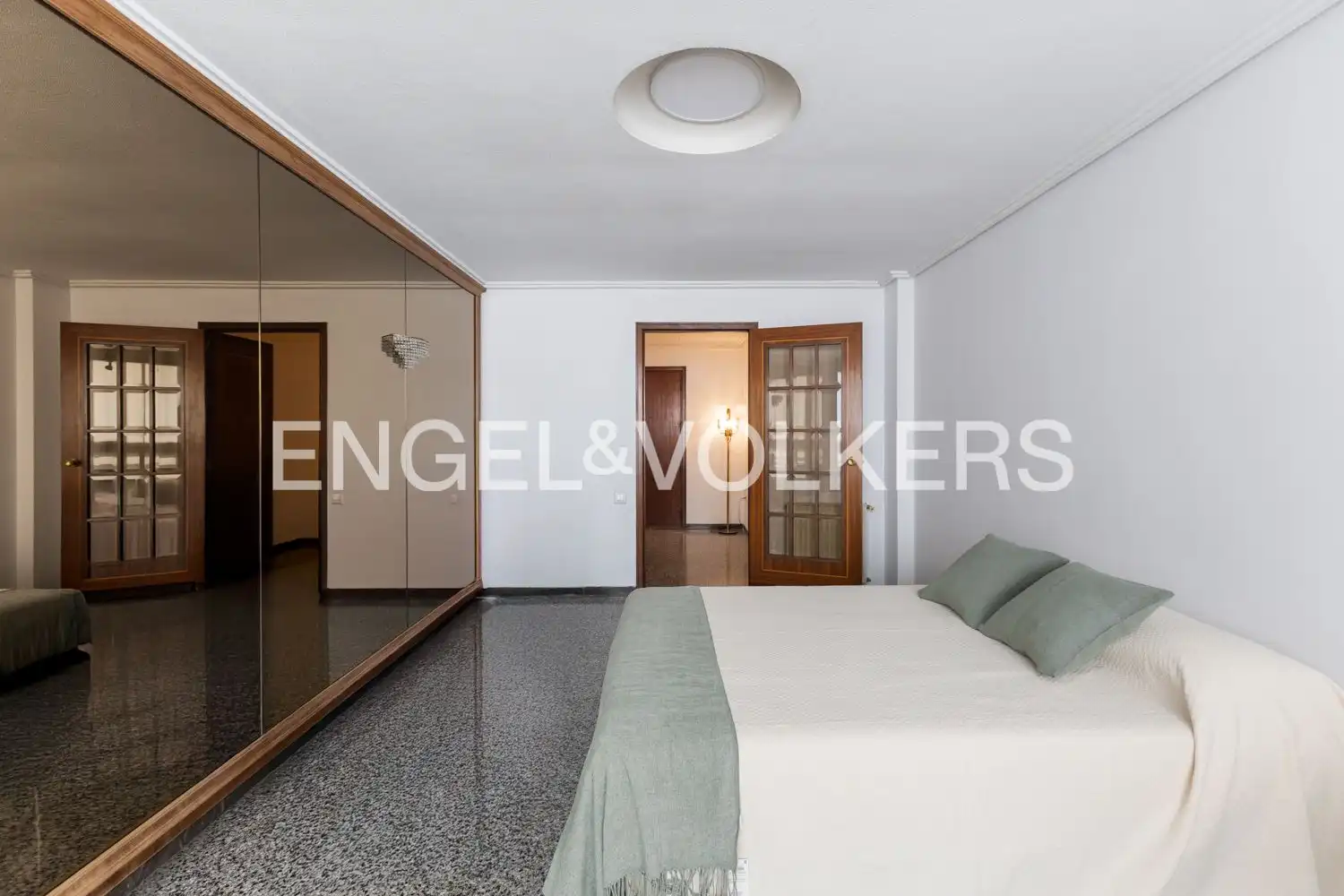 Habitación de Piso en venta en Valencia con Aire acondicionado, Calefacción y Balcón