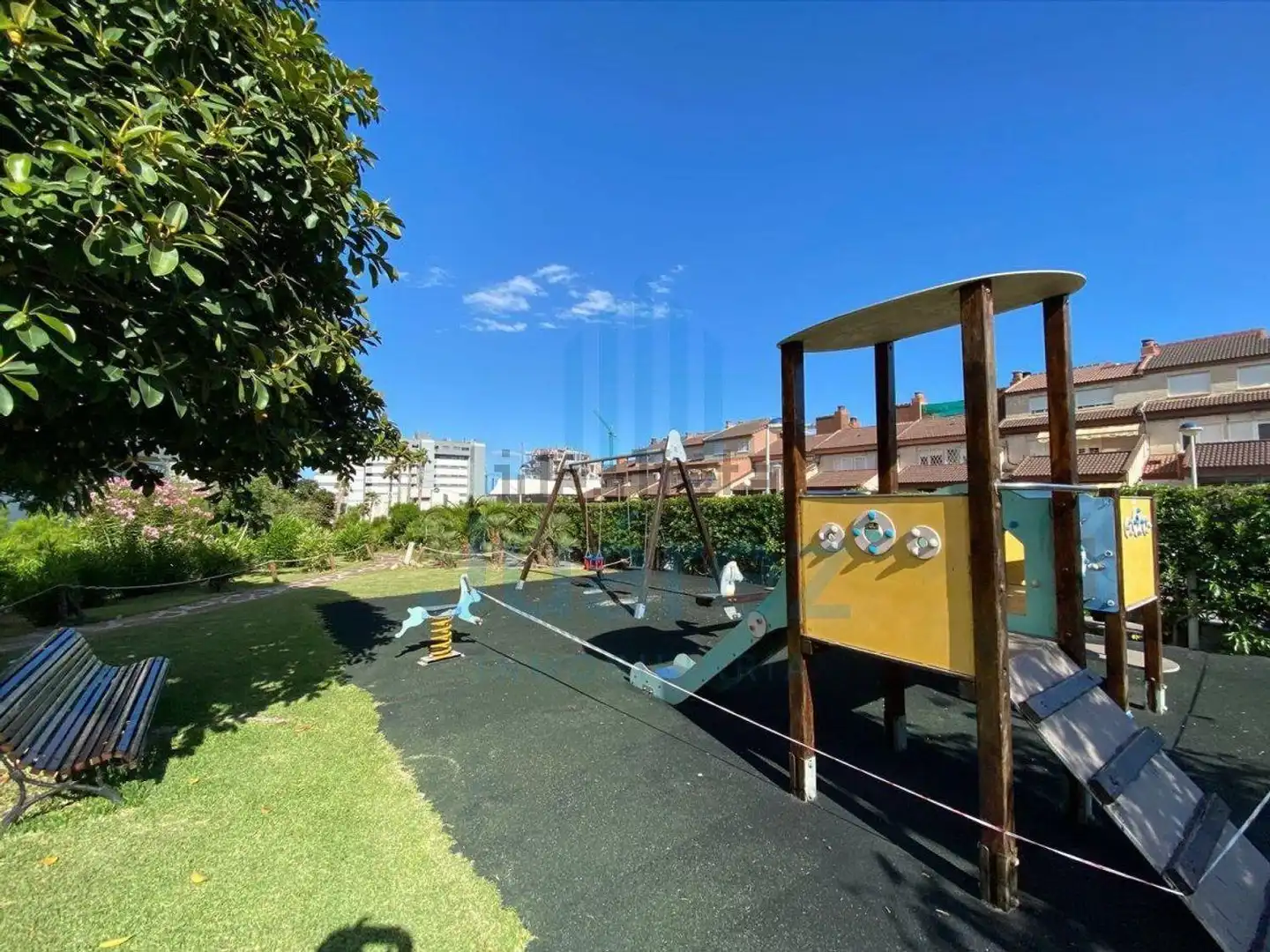 Jardí de Pis en venda en Alicante / Alacant amb Jardí privat, Terrassa i Moblat