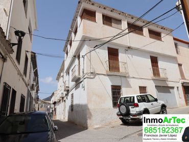 Maison avec balcon à vendre à Calle Molinos de Íllora 2