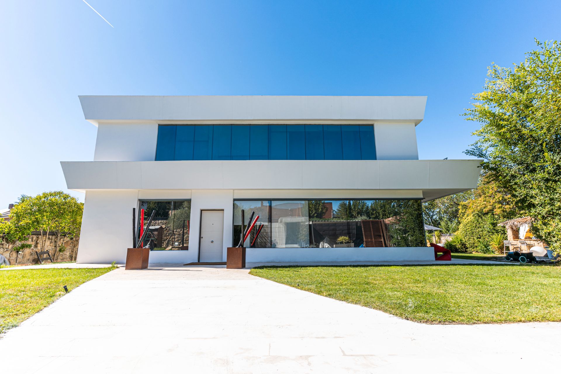 Exterior view of House or chalet for sale in Las Rozas de Madrid  with Air Conditioner, Heating and Private garden