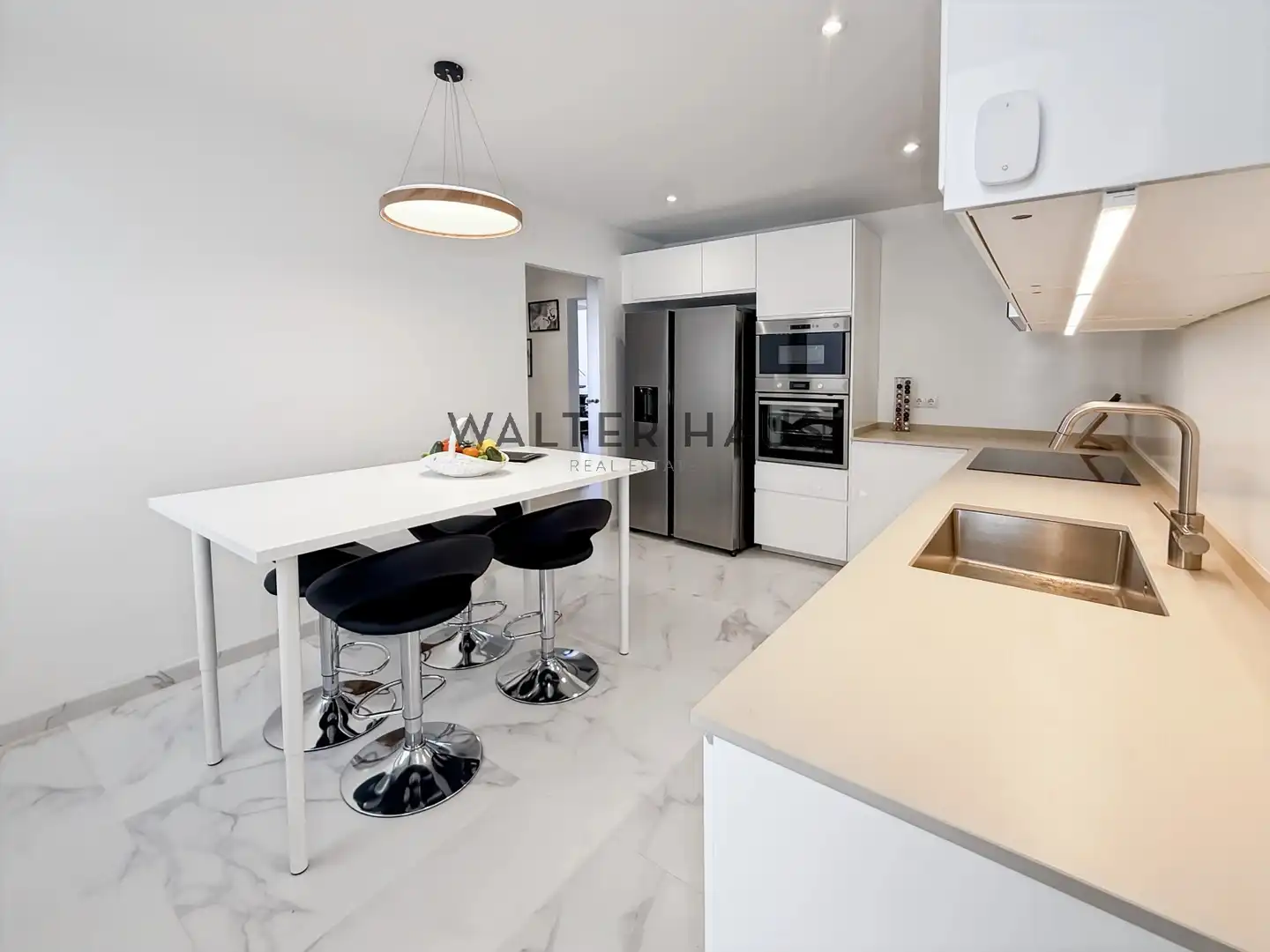 Cocina de Dúplex en venta en Barcelona con Aire acondicionado y Amueblado