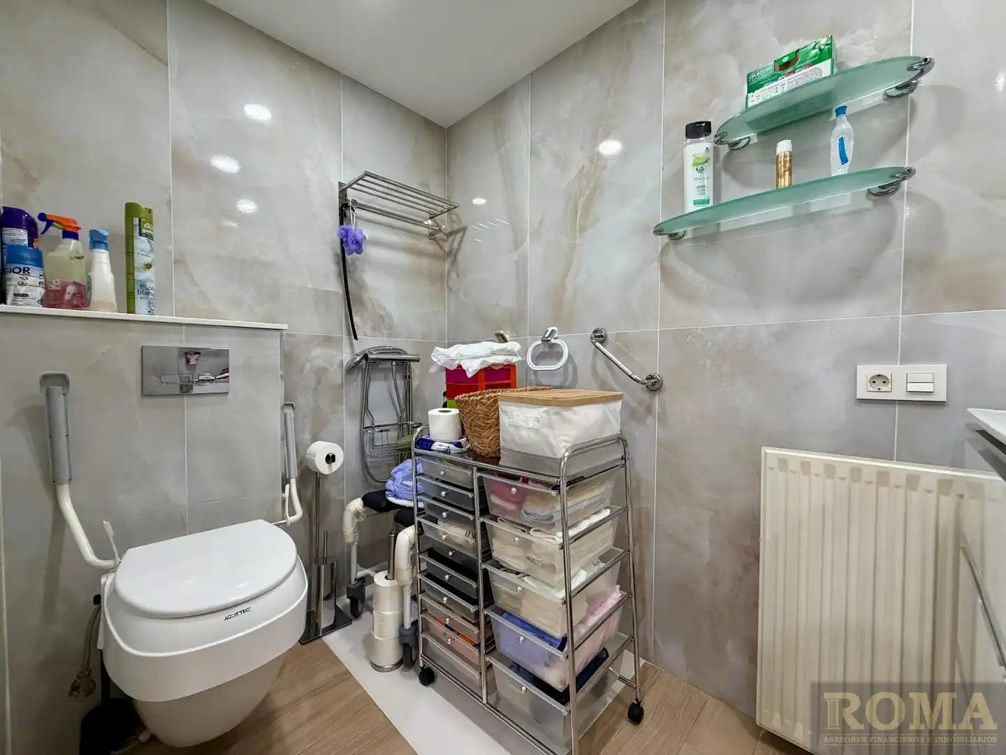 Bathroom of Flat for sale in Salamanca  with Heating, Terrace and Balcony