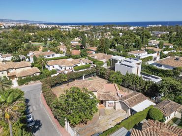 Xalet amb balcó en venda a San Pedro de Alcántara
