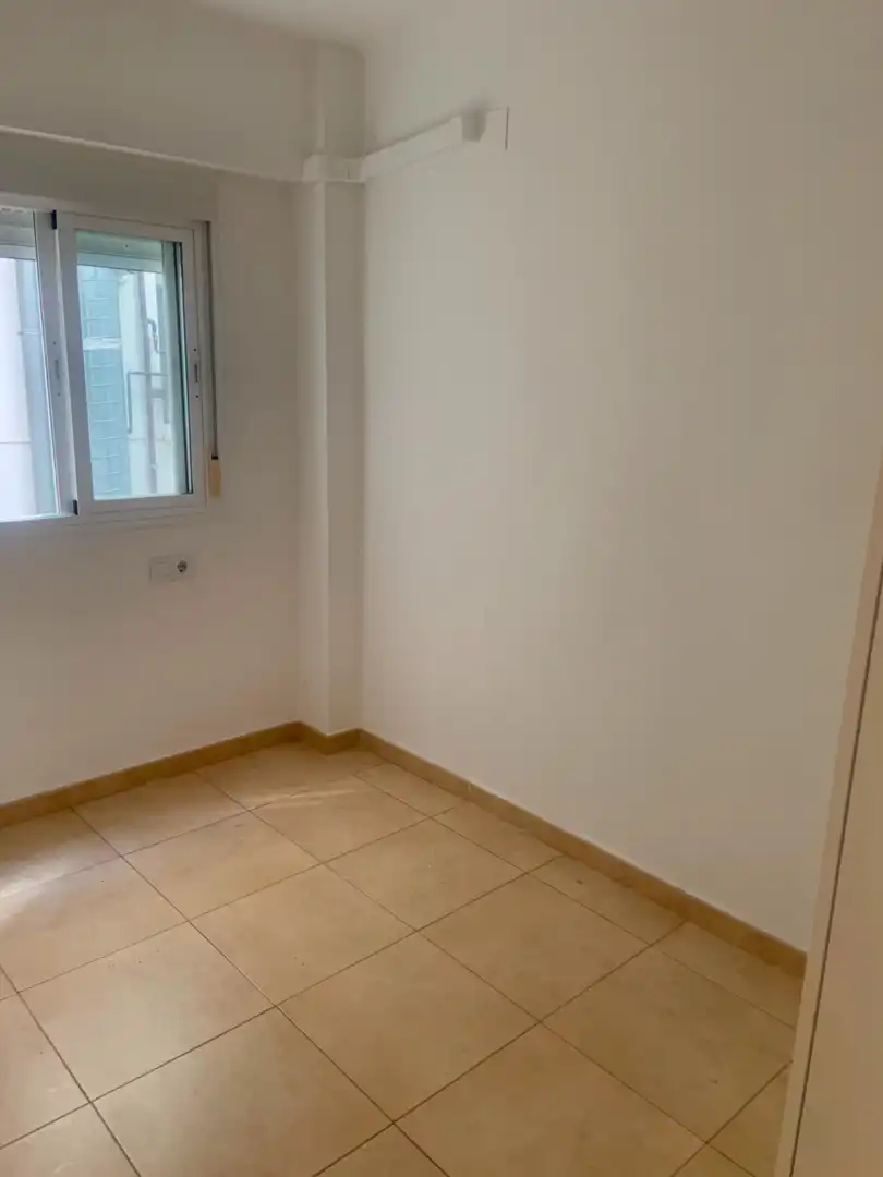 Schlafzimmer von Wohnung zur Miete in Sevilla mit Klimaanlage, Heizung und Waschmaschine