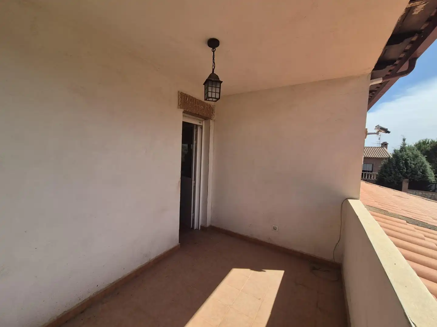 Balcony of Houses for sale in El Casar de Escalona  with Heating, Terrace and Swimming Pool