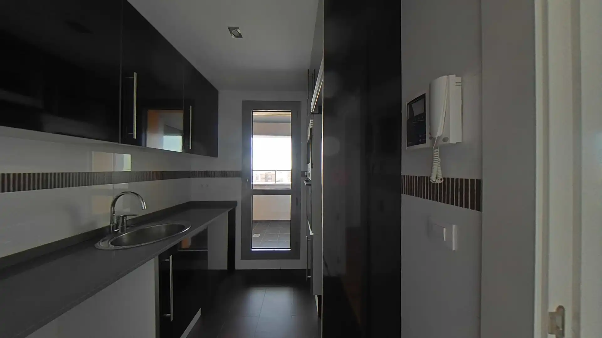 Cocina de Piso en venta en Madrid con Parquet, Trastero y Piscina
