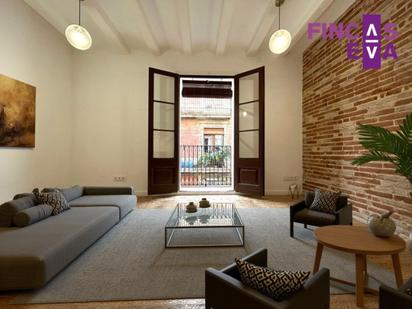 Living room of Flat for sale in  Barcelona Capital  with Heating and Balcony