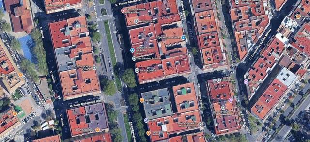 Local comercial en Venta en Viñuela - Rescatado