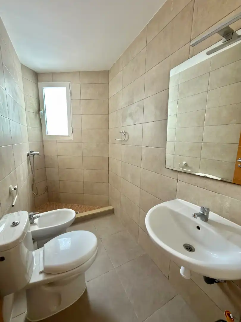 Badezimmer von Wohnung zum Verkauf in Vilamarxant mit Klimaanlage und Balkon