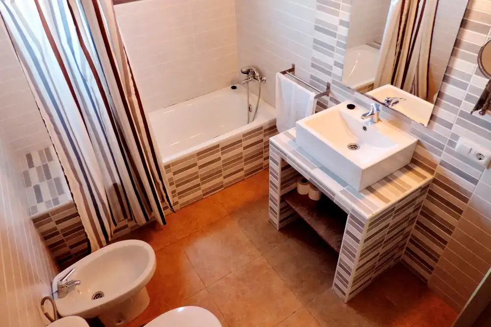Bathroom of Houses for rent in El Bosque  with Air Conditioner, Private garden and Terrace