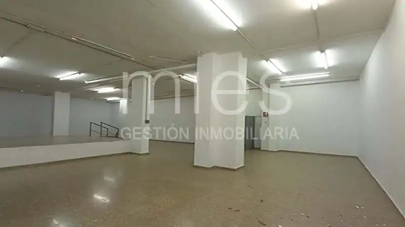 Local en venta en Valencia