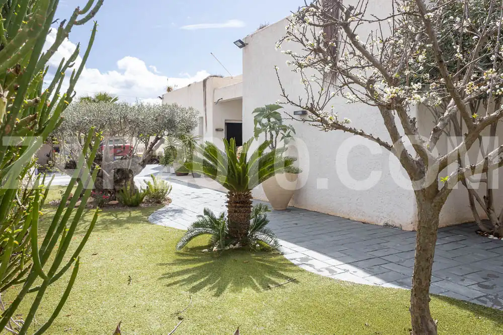 Vista exterior de Casa o xalet en venda en Cuevas del Almanzora amb Calefacció, Jardí privat i Terrassa