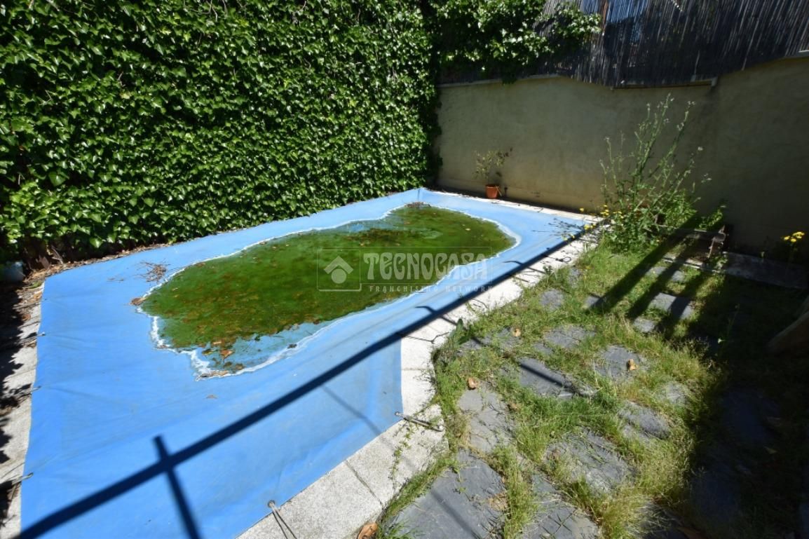 Piscina de Casa adosada en venda en Getafe amb Aire condicionat, Calefacció i Parquet