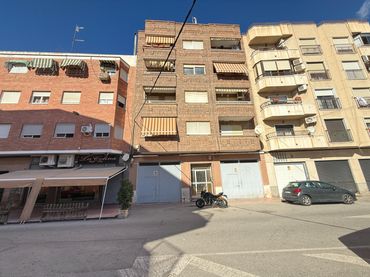Pis amb balcó en venda a Calle REY DON FELIPE II 7