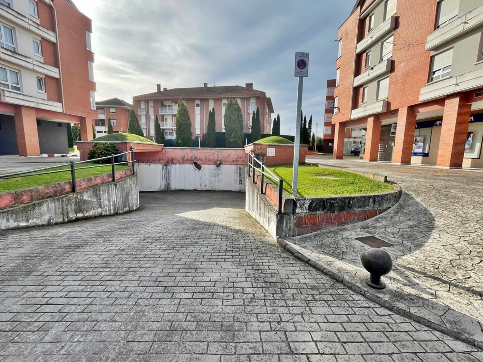 Exterior view of Garage to rent in Piélagos