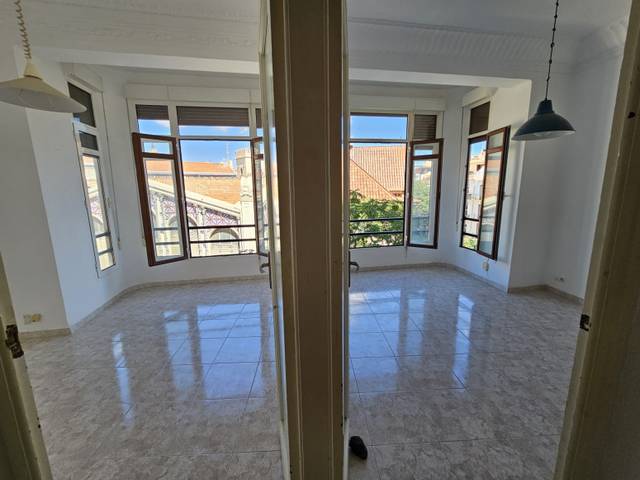 Piso en Alquiler en CL PALAFOX en El Mercat