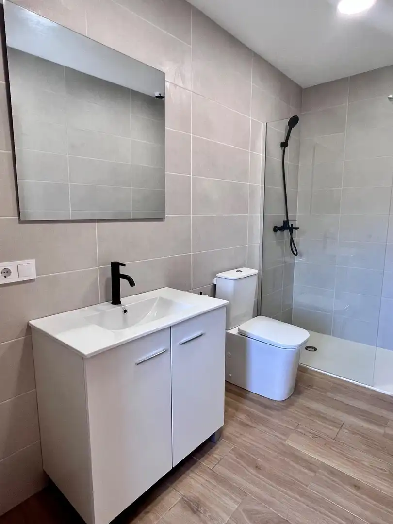 Bathroom of Flat for rent in Campanet  with Air Conditioner and Terrace