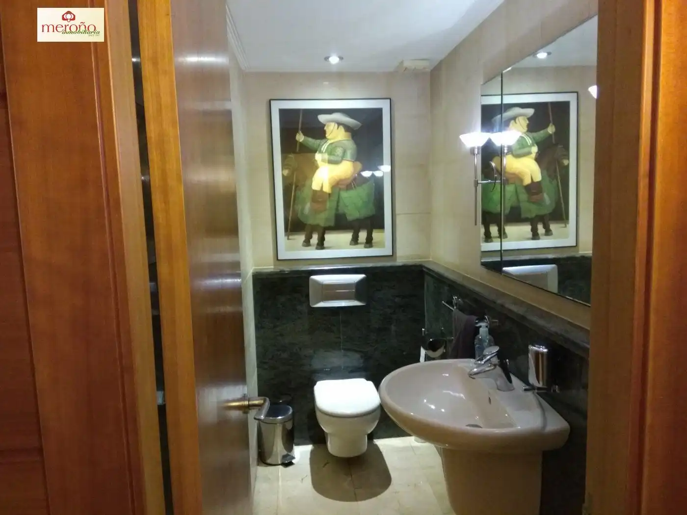 Badezimmer von Büro zum Verkauf in Elche / Elx mit Möbliert