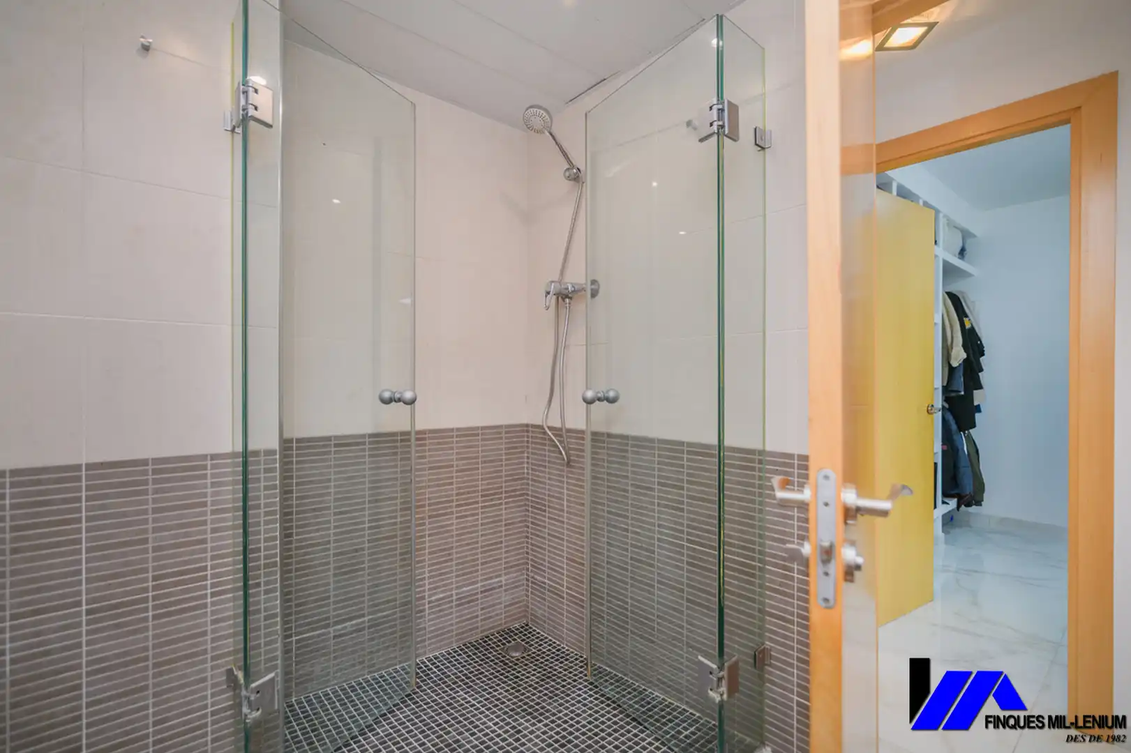 Baño de Dúplex en venta en Gavà con Aire acondicionado, Calefacción y Parquet