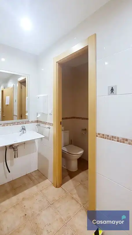 Local comercial de lloguer a Calle Asturias 2, imagen 34