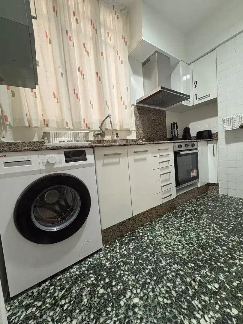 Cocina de Piso para compartir en Alzira con Aire acondicionado y Amueblado
