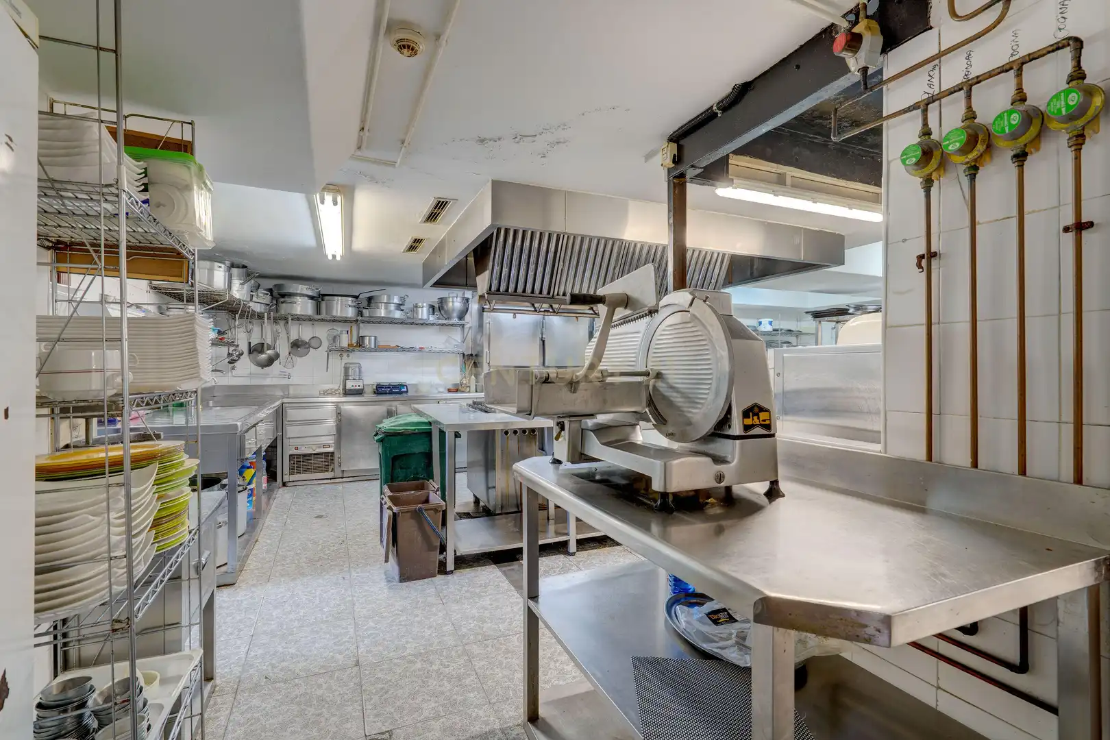 Kitchen of Commercial properties for sale in Deba  with Air Conditioner