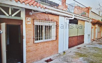 Vista exterior de Casa adosada en venda en Talavera de la Reina