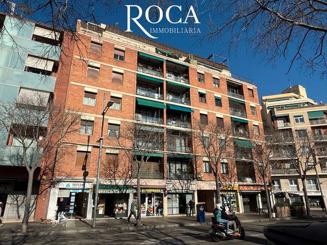 Piso en Venta en Passeig Maragall en La Font d'en Fargues