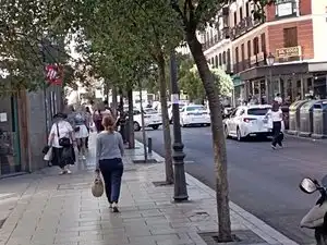 Vista exterior de Local en venda en Madrid amb Aire condicionat, Calefacció i Moblat