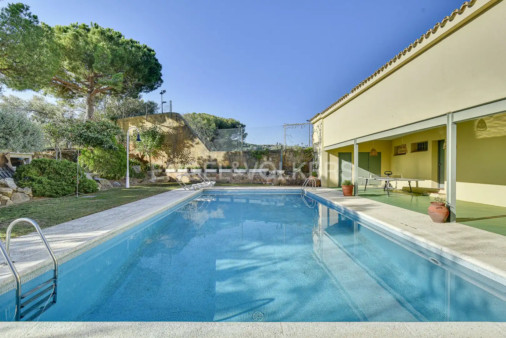 Country house zum Verkauf in Cabrera de Mar