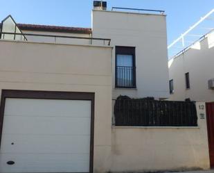 Vista exterior de Casa o xalet en venda en Morata de Tajuña amb Calefacció, Jardí privat i Traster