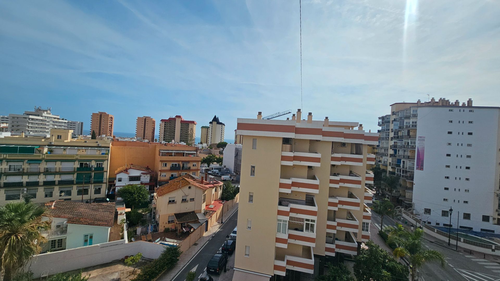 Vista exterior de Pis en venda en Fuengirola amb Aire condicionat, Terrassa i Moblat