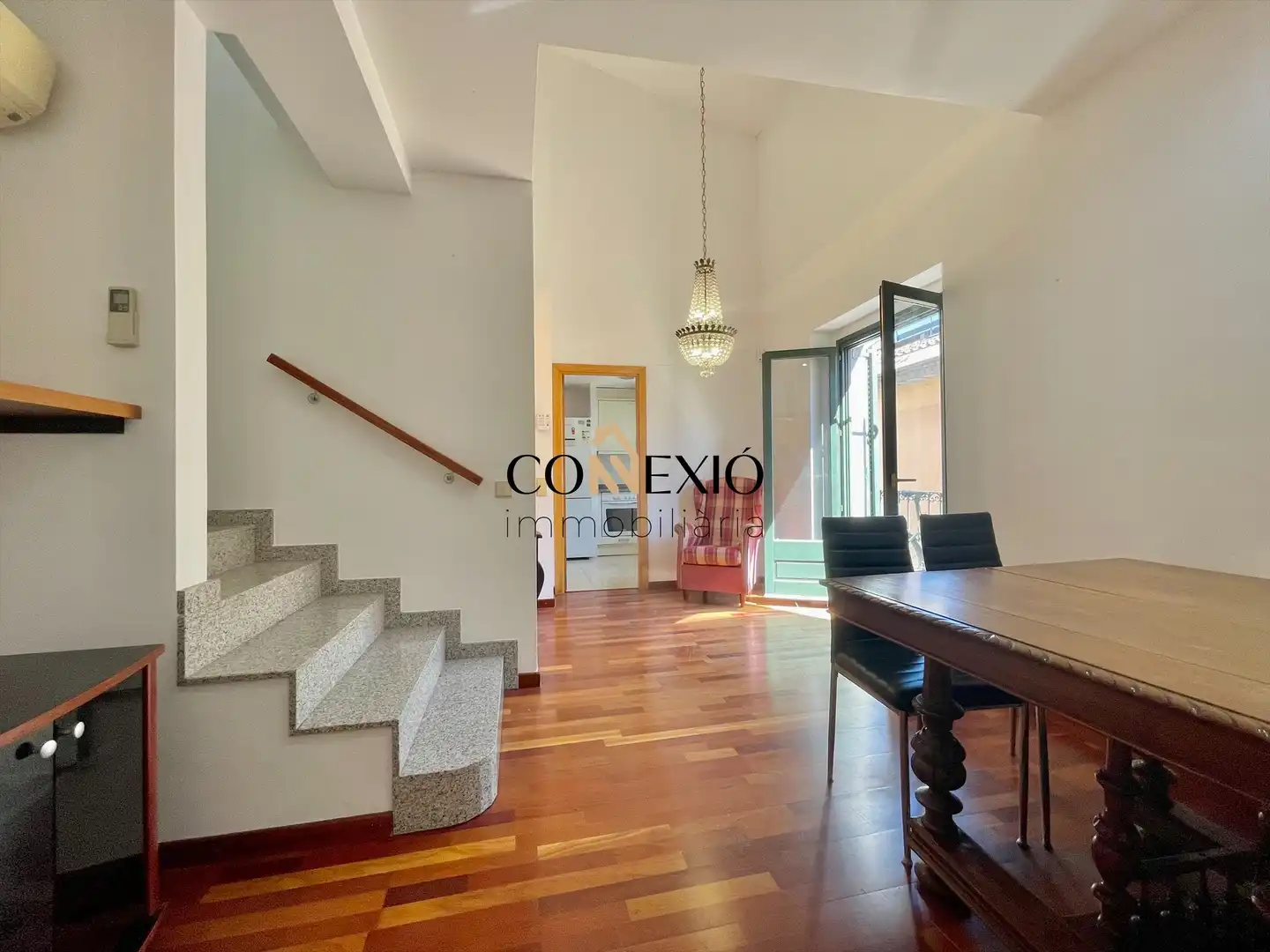 Appartamento con terrazza in vendita a Centre - Barri Vell, imagen 2
