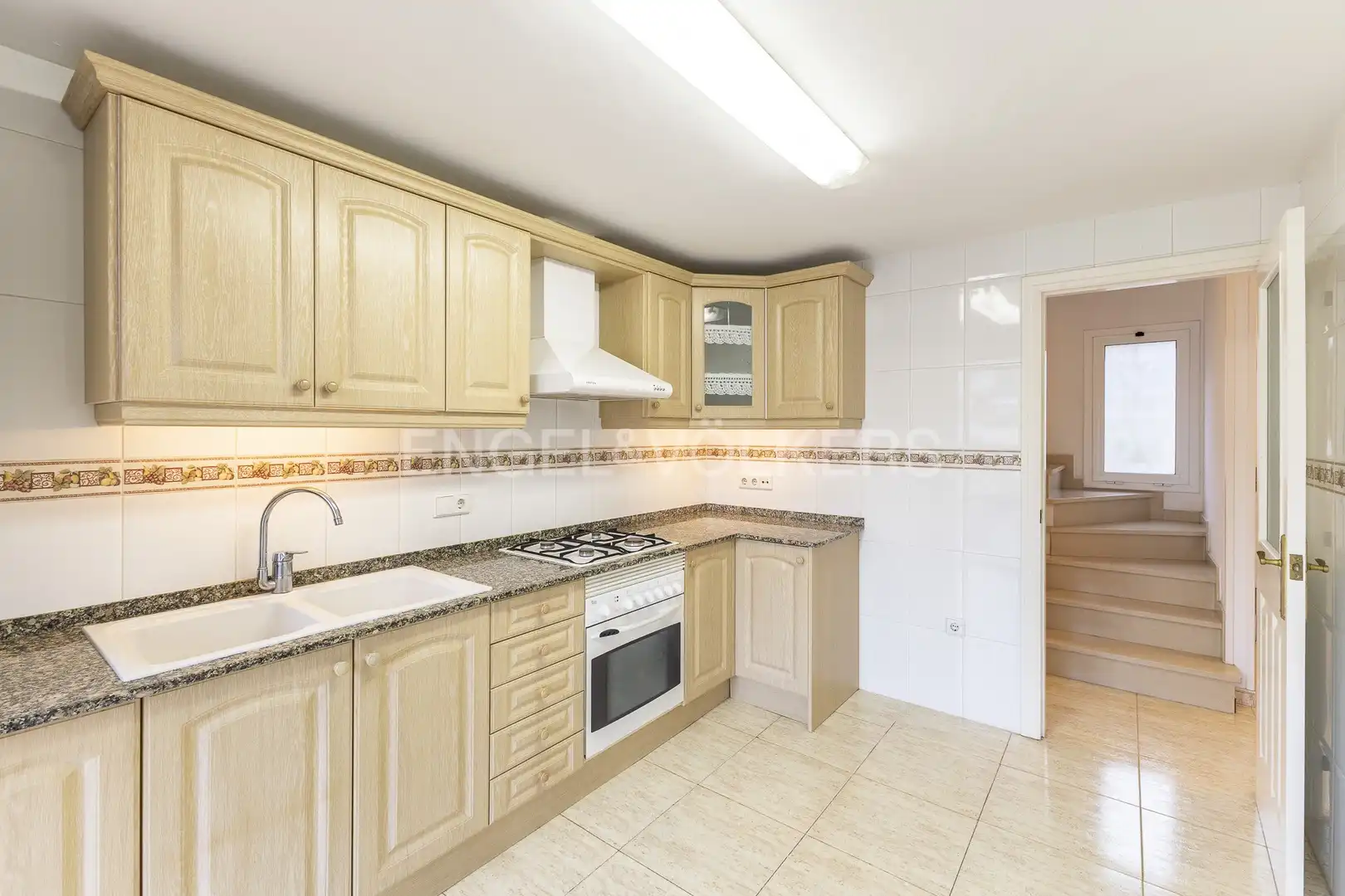 Kitchen of Houses for rent in Canet de Mar  with Heating, Private garden and Terrace