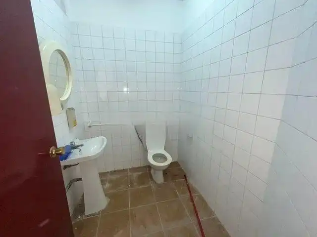 Baño de Oficina de alquiler en Puerto Real